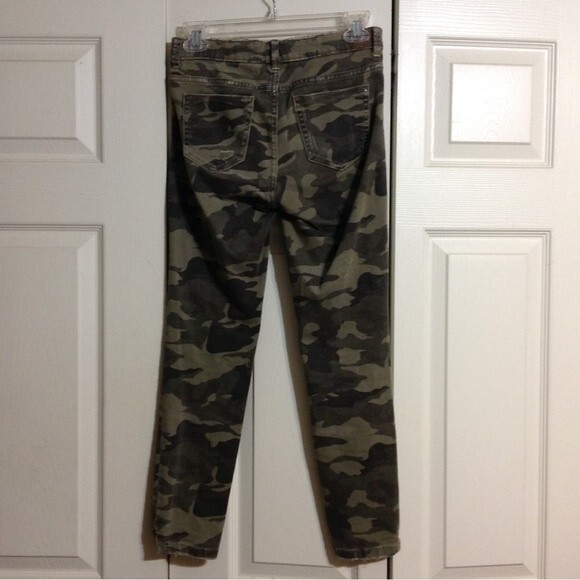 ZARA BASIC Camouflage Size US 2 Denim Jeans Stretch Ankle Cropped Distressed - Picture 3 of 8